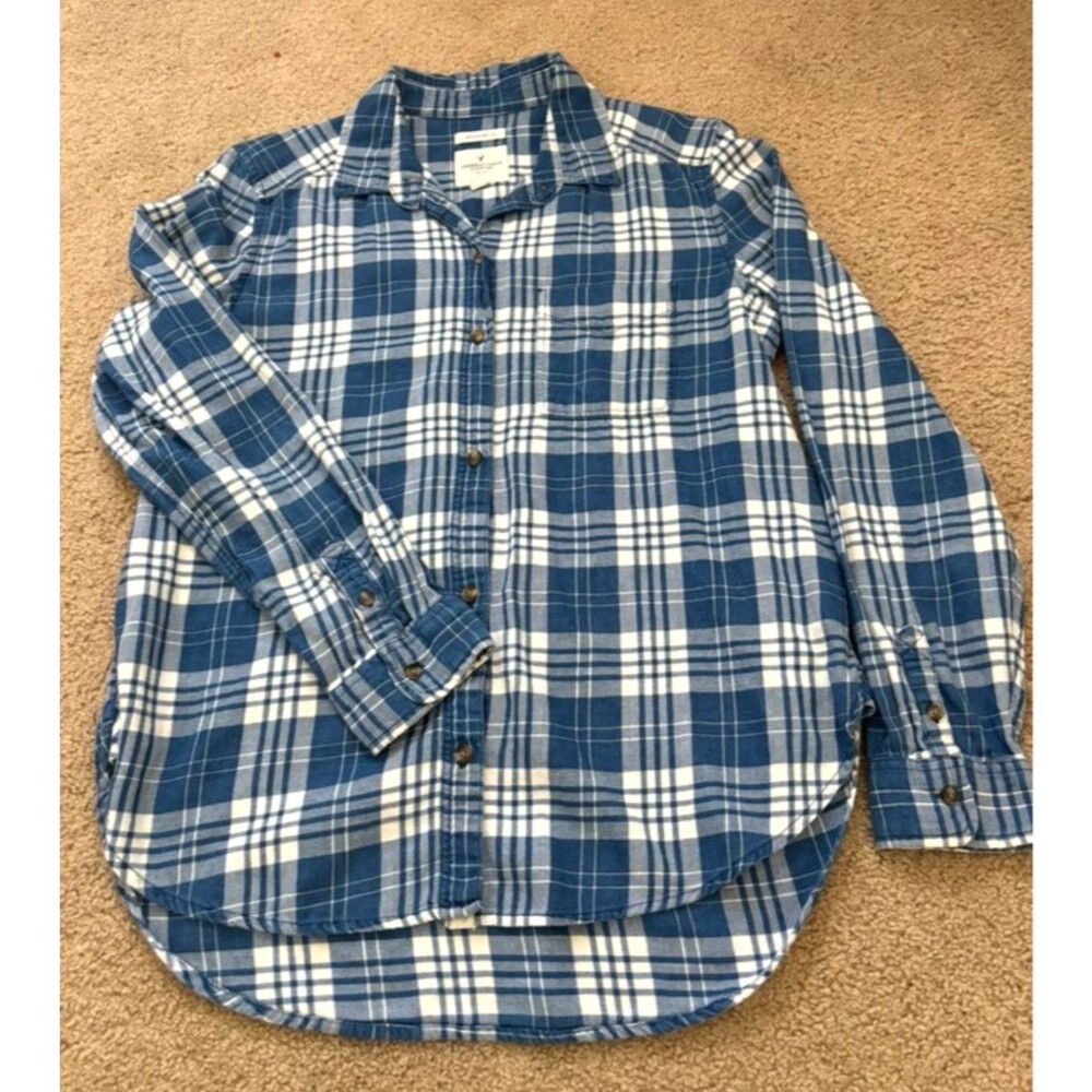 American Eagle Women Super Soft Blue White Boyfriend Fit Plaid Cotton MED.